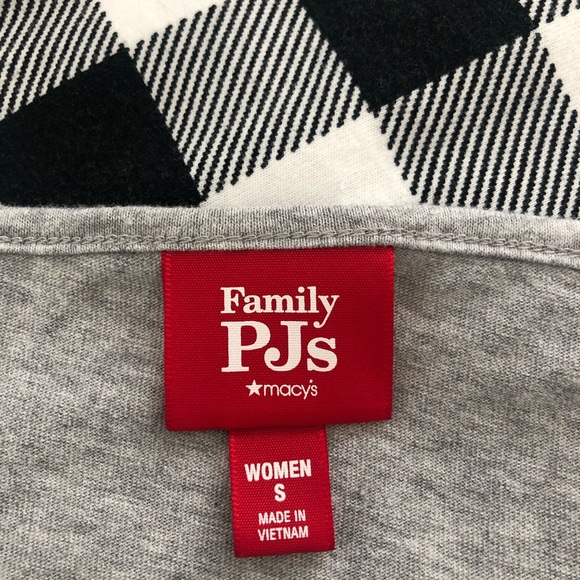 🌼 Family PJs Sleighing It Buffalo Plaid 2 Piece Pajama Set, S - Picture 3 of 6